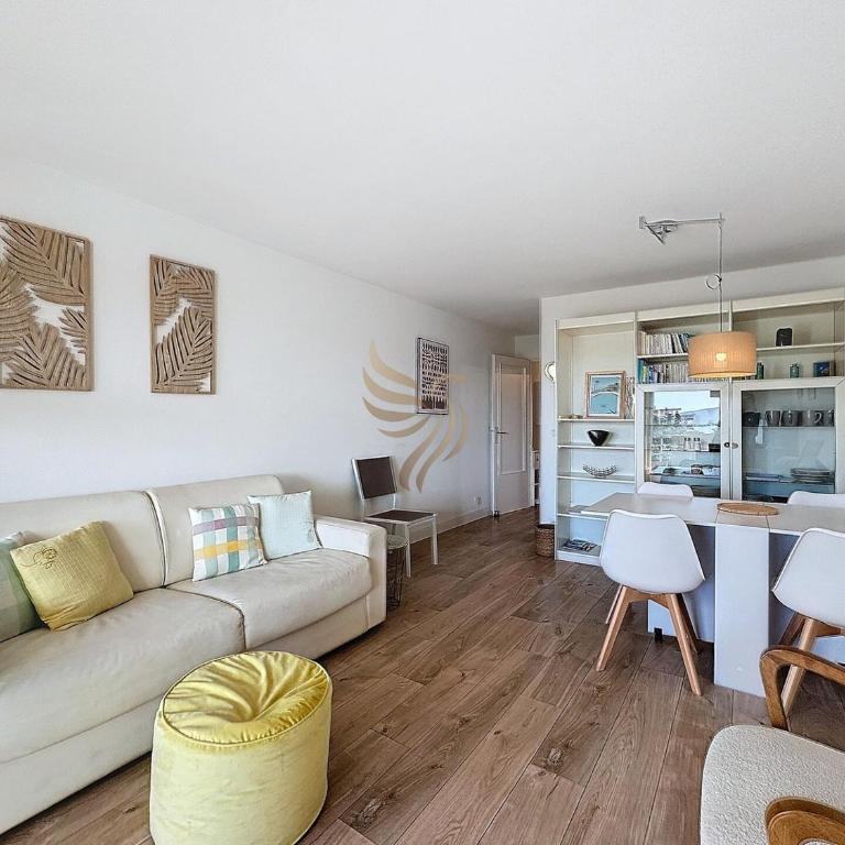 Apart 4 p, sea view, terraces, swimming pool, A/C - One-Bedroom Apartment with Sea View - 18
