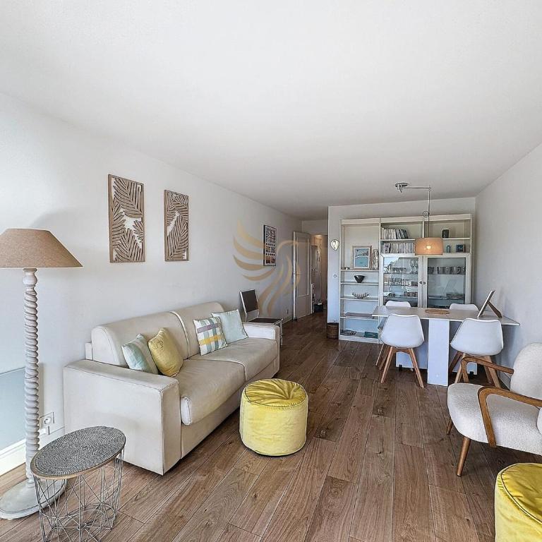 Apart 4 p, sea view, terraces, swimming pool, A/C - One-Bedroom Apartment with Sea View - 27