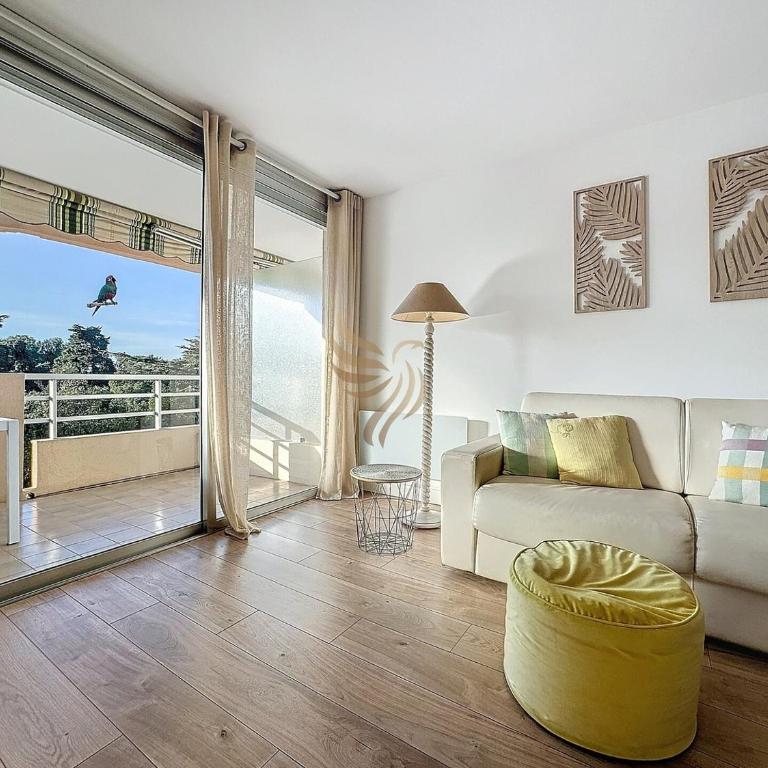 Apart 4 p, sea view, terraces, swimming pool, A/C - One-Bedroom Apartment with Sea View - 32