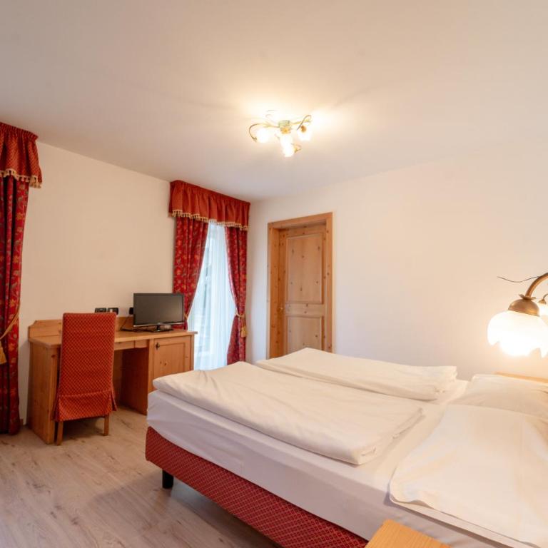 Hotel Laurin - Camera Standard Matrimoniale/Doppia con Letti Singoli con Balcone - 1