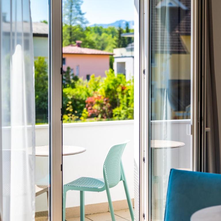 Hotel Villa Flora - Deluxe Doppelzimmer mit Balkon - 2