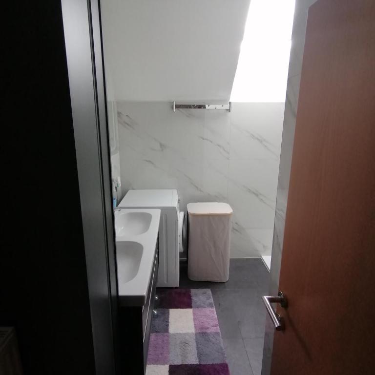Ferienwohnung Dreiländereck - Villach Land - Faaker See - Appartamento con 2 Camere da Letto, Balcone e Terrazza - 77