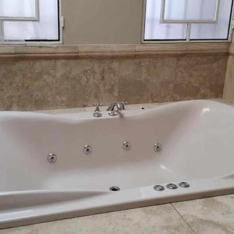 Nicolás Avellaneda 555, M5500EUU Mendoza - Apartamento de 3 dormitorios - 35