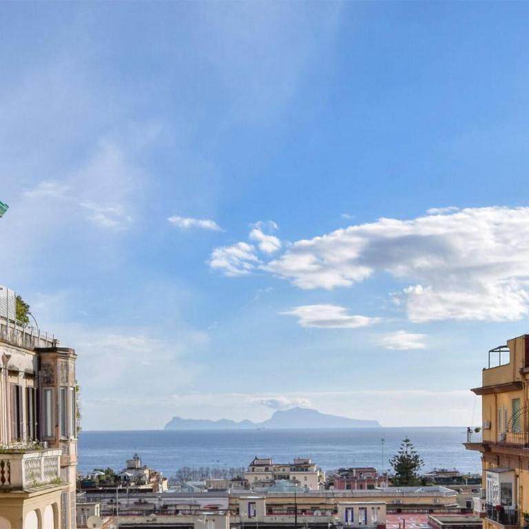 2 Bedroom Cozy Apartment In Napoli - Appartamento con 2 Camere da Letto - 1