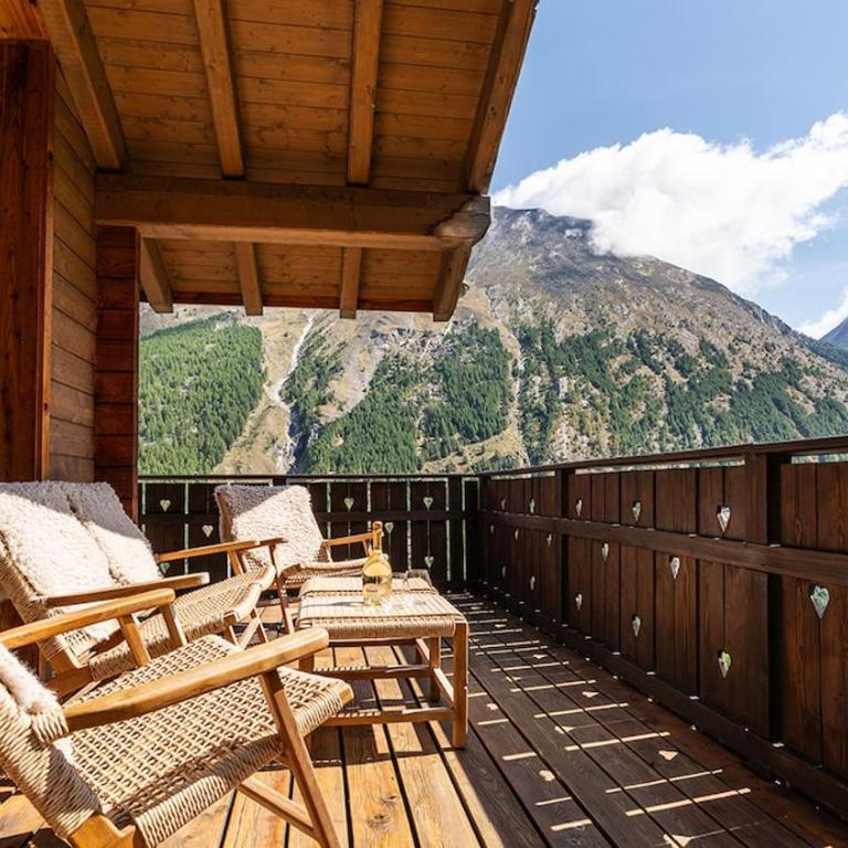 CHALET MOUTON a 4-Bedroom Alpine Chic Escape in Saas-Fee - Chalet - 12