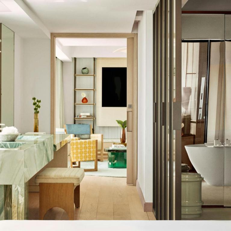 Hotel Arts Barcelona - Horizon One-Bedroom King Suite with Sea Front - 4