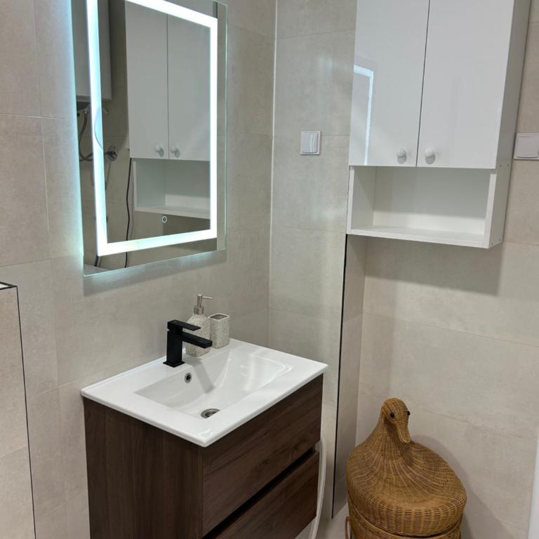 Kuc-kuc 2 Twin towers - One-Bedroom Apartment - 5
