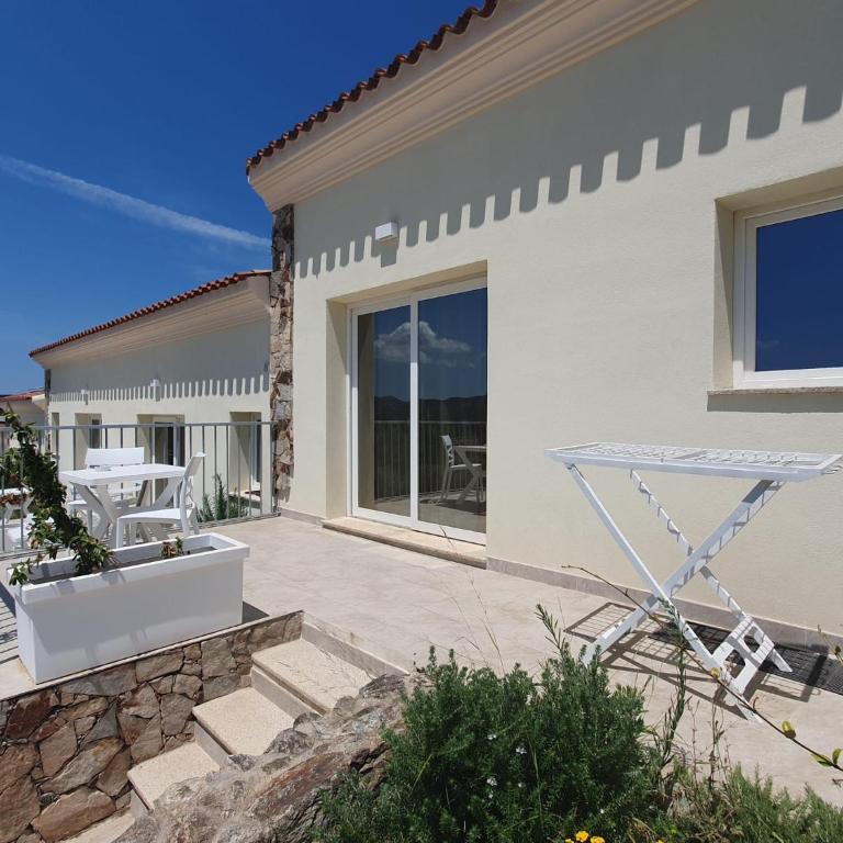 Hotel Borgo Dell'Orso - Camera Matrimoniale/Doppia con Letti Singoli con Vista Mare Parziale - 6