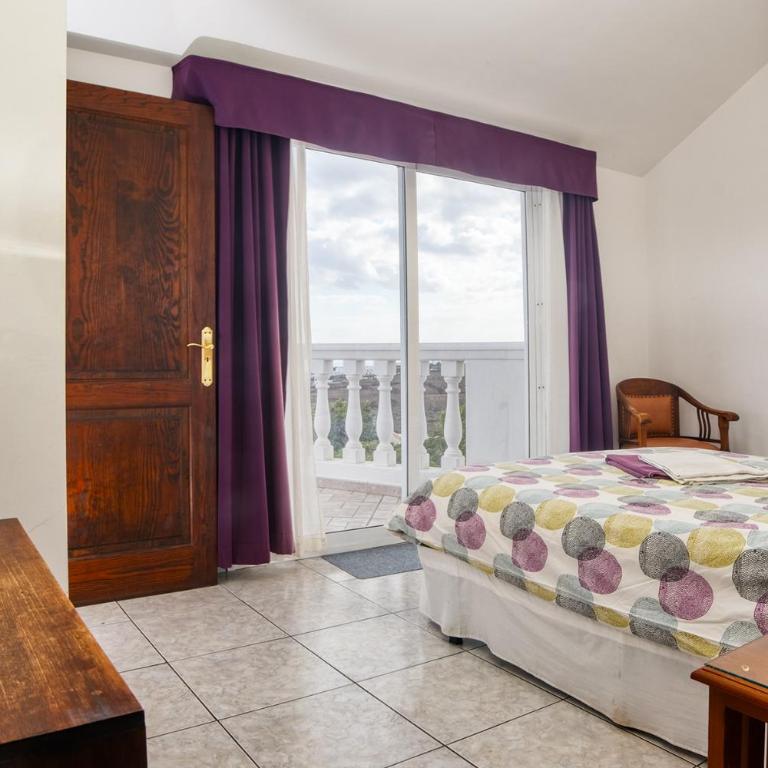 Casa El Paraiso - Private Pool, Jacuzzi, Air-con and BBQ By Lanzarote Vacation Homes - Casa de 4 dormitorios - 23