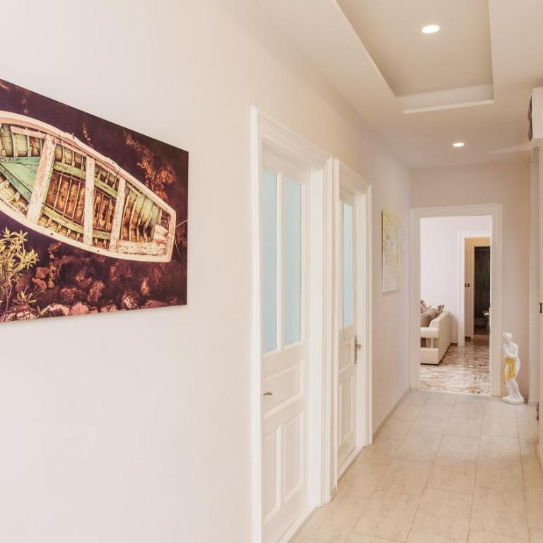 Riva Guesthouse - Economy Dvokrevetna Soba sa Bračnim Krevetom - 7