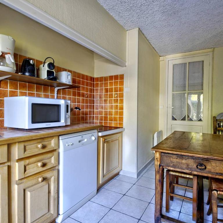 Appartement T3 à Arcachon - Ville d'Hiver, proche centre et plage, avec terrasse et parking privé. - FR-1-433-113 - Apartment - 11