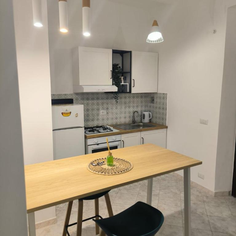 the italians house in Roma San Lorenzo - Appartamento con 2 Camere da Letto - 1