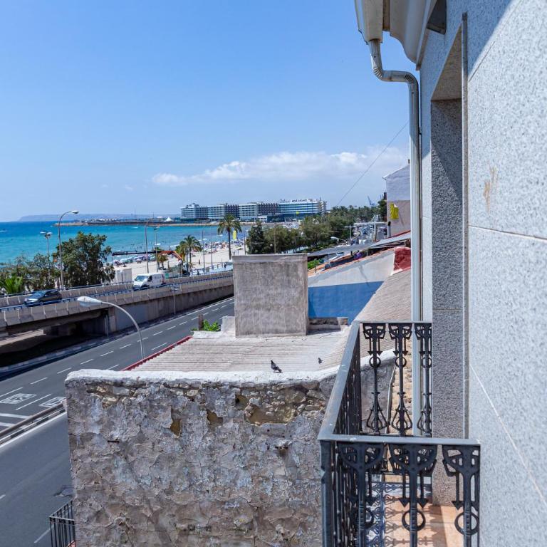 L&G Costa Blanca Suite - Two-Bedroom Apartment with Sea View - 7