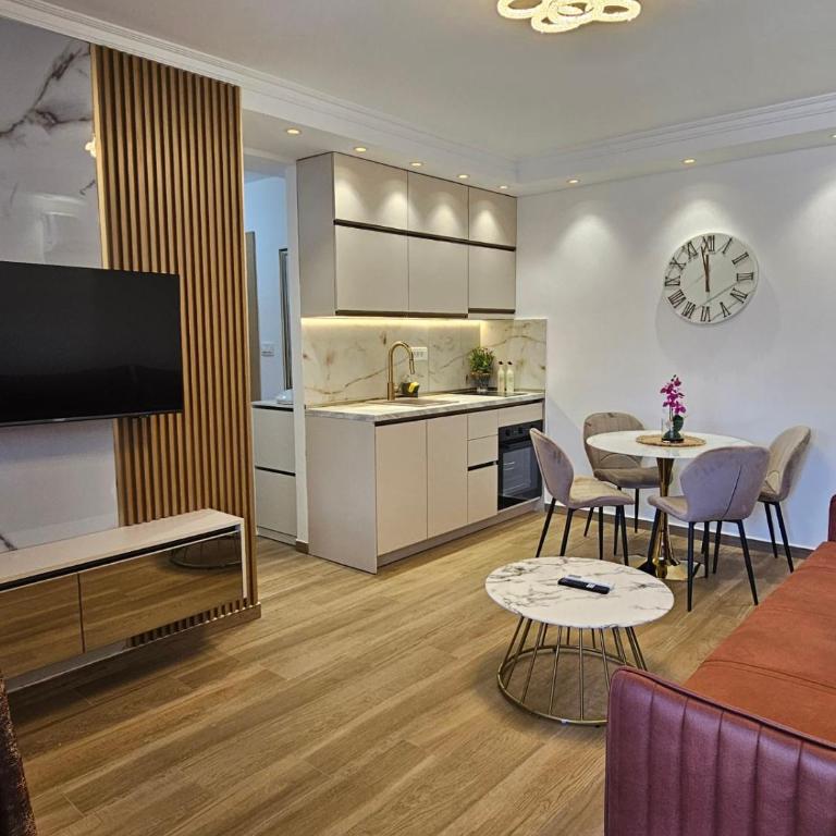 Apartmani Nikic Tivat - Apartman s 1 Spavaćom Sobom, Balkonom i Pogledom na More - 3