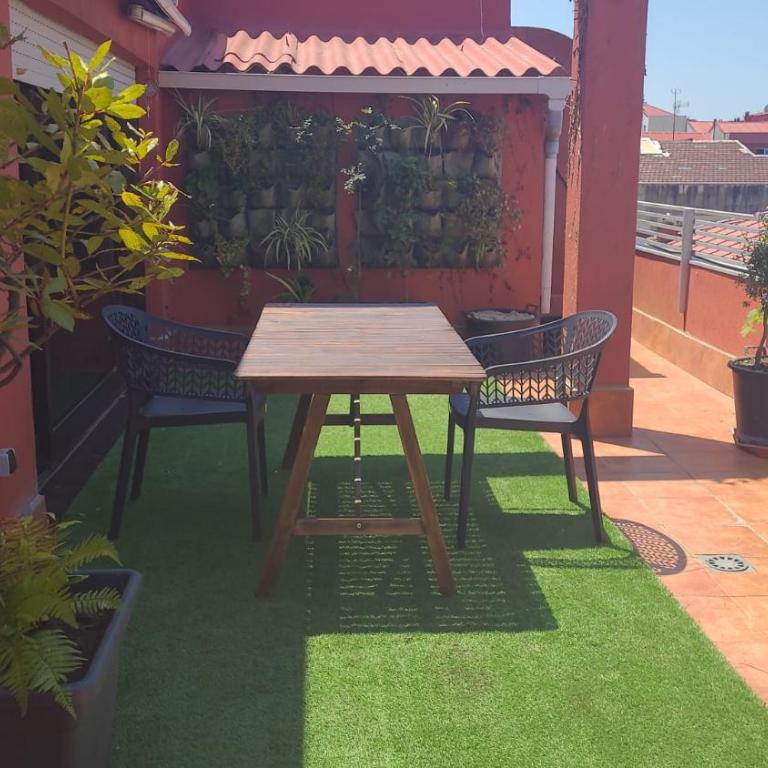 Ático con terraza en el corazón de Vigo - Apartamento de 3 dormitorios con vistas - 4