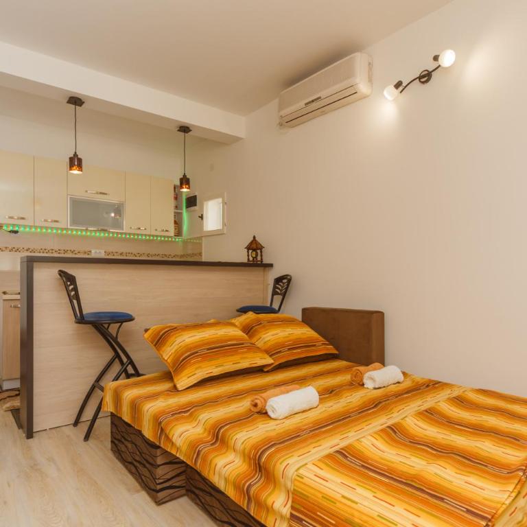 Apartment Ines - One-Bedroom Apartment - 11