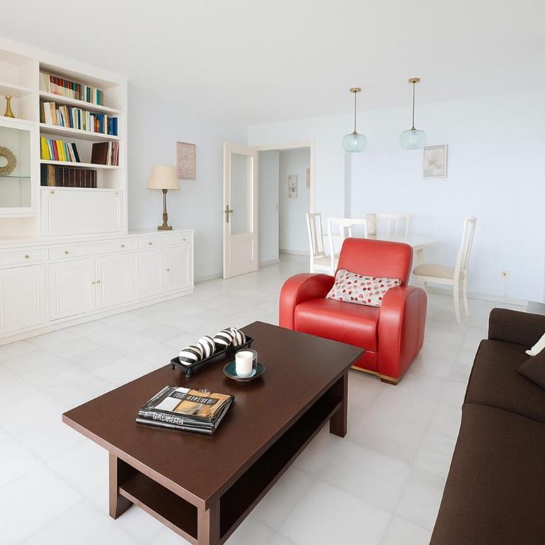 Carlota Apartment- Frontline Beach - Apartamento de 3 dormitorios y vistas al mar - 35