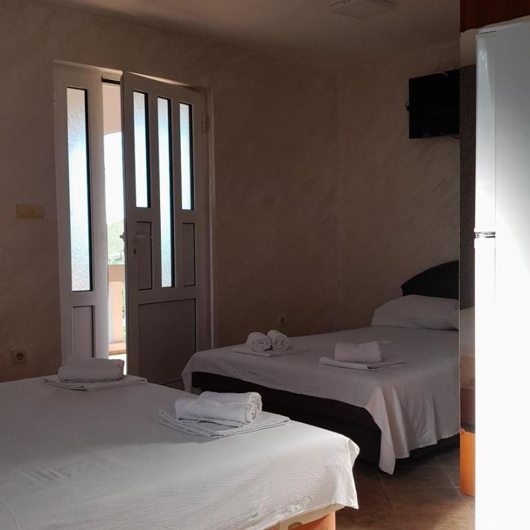 Apartmani In - Classic Quadruple Room - 4