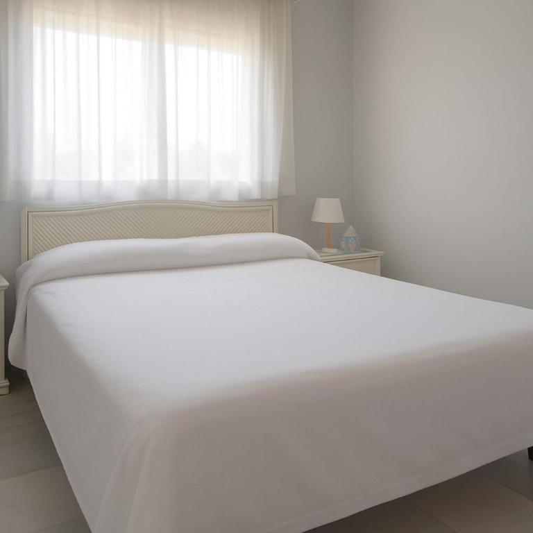 Carlota Apartment- Frontline Beach - Apartamento de 3 dormitorios y vistas al mar - 11