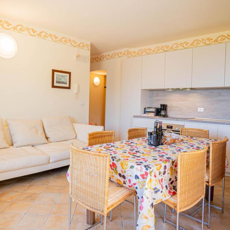 Appartamenti Cavriè - Two-Bedroom Deluxe Apartment with Garden View - 30