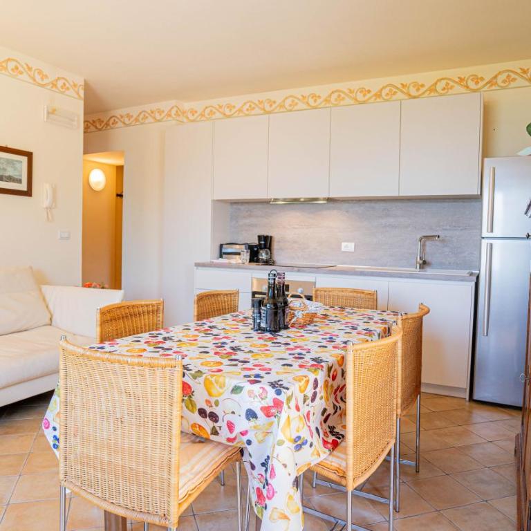 Appartamenti Cavriè - Two-Bedroom Deluxe Apartment with Garden View - 28