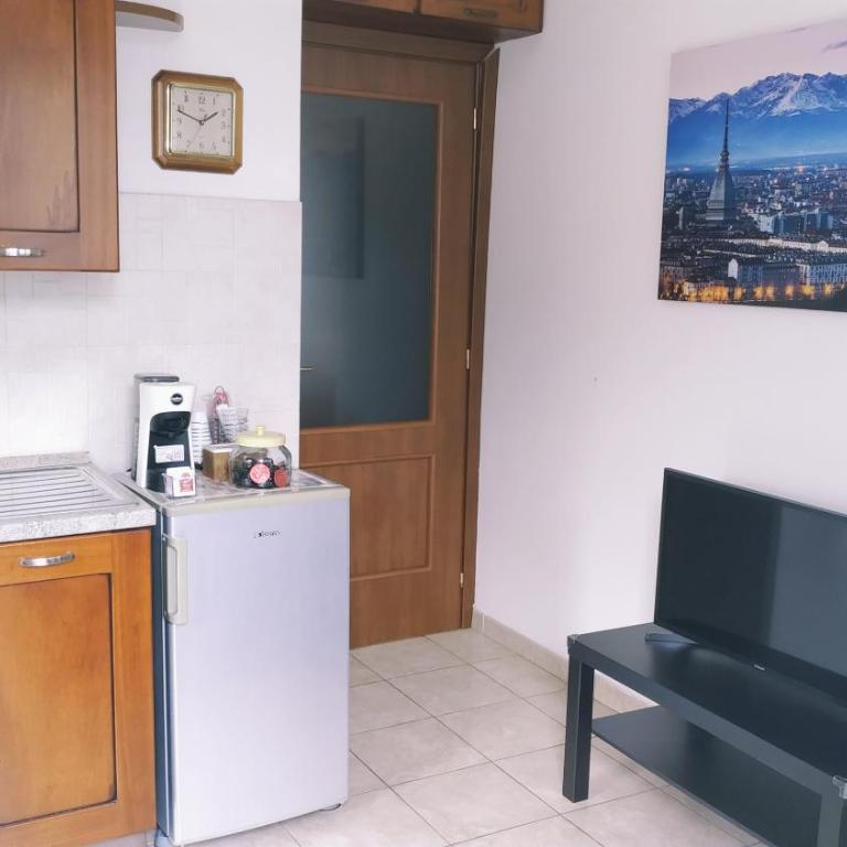 Como9 Apartment - Campus Einaudi, Lavazza - Free Parking - 15 min from City Center - Appartamento con 1 Camera da Letto - 8