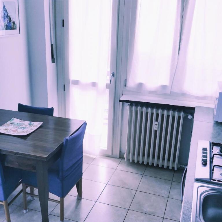 Como9 Apartment - Campus Einaudi, Lavazza - Free Parking - 15 min from City Center - Appartamento con 1 Camera da Letto - 6