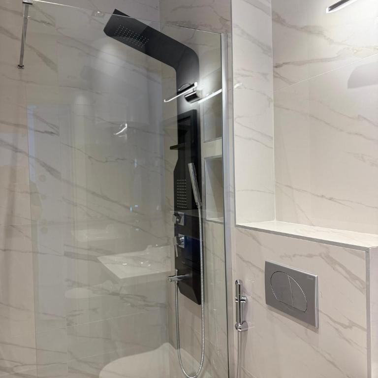 Navyblue Apartments with Pool & Parking - Apartman sa 1 Spavaćom Sobom - 4