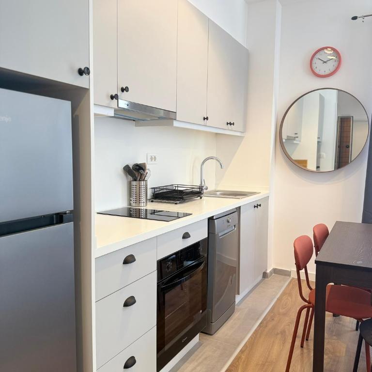 Navyblue Apartments with Pool & Parking - Standard Apartman sa Dve Spavaće Sobe - 13