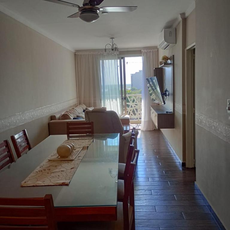 Departamento con vista al Paraná - Two-Bedroom Apartment - 41