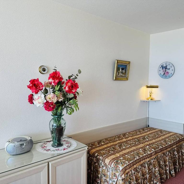 Studio 3pers vue mer, 1min à pied plage, wifi, parking - Studio Apartment with Sea View - 12