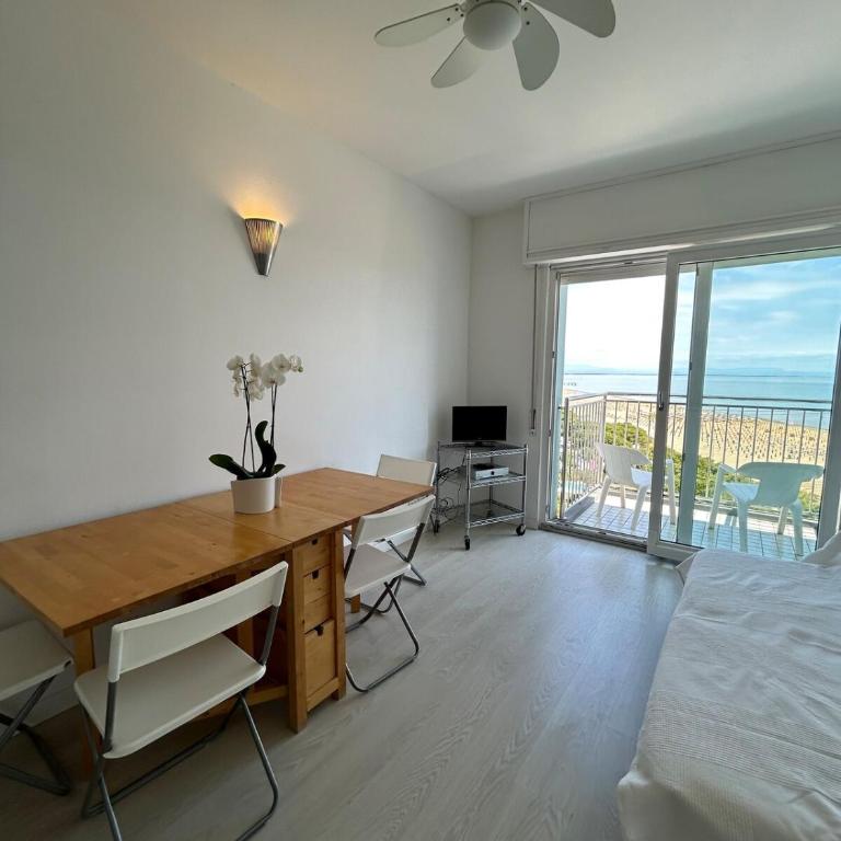 Bilocale International 68 - Appartamento con 1 Camera da Letto - 2
