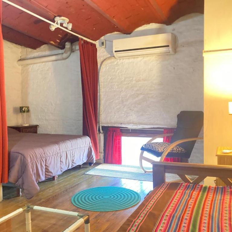 Bohemian Loft in San Telmo with Balcony, Queen size Bed and Round Bathtub - Apartamento Loft de 2 dormitorios - 16