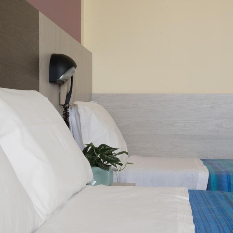 Hotel Mirage - Camera Matrimoniale con Balcone - 9