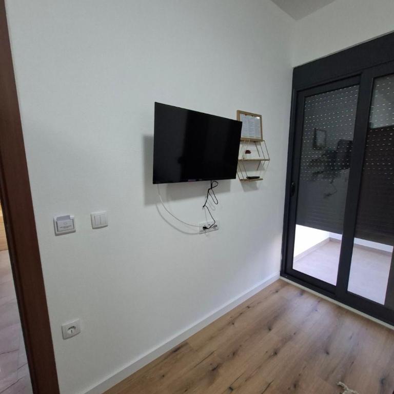 Vhtwins apartment - One-Bedroom Apartment with Terrace - 4