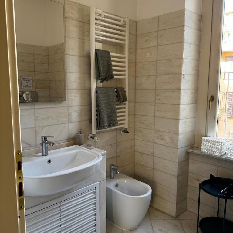 Roman Holiday Escape 2BDR Spanish steps and Trevi - Appartamento con 2 Camere da Letto - 23