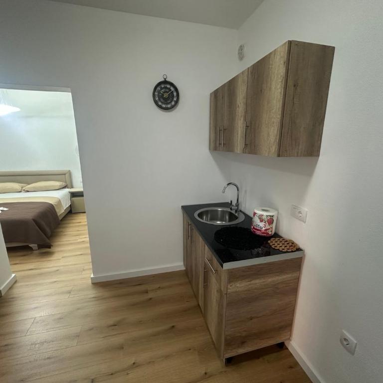 Vhtwins apartment - One-Bedroom Apartment with Terrace - 9