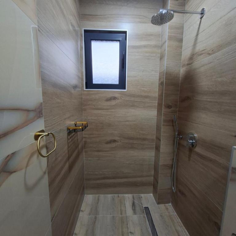 Vhtwins apartment - One-Bedroom Apartment with Terrace - 16