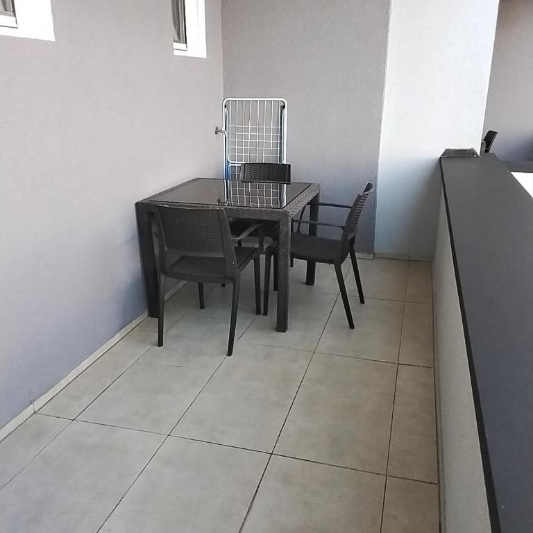 Apartmani Sutomore Tri Palme - Trokrevetna Soba sa Balkonom - 9
