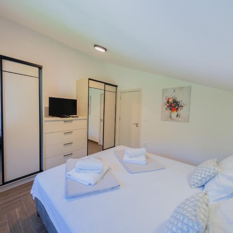 Villa Goranovic - Villa - 32