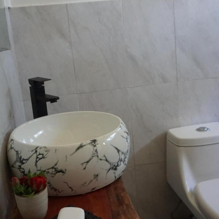Tai Rapa Nui - Three-Bedroom House - 10