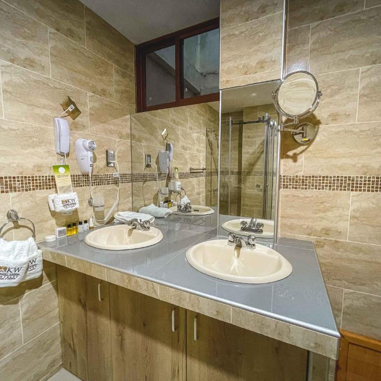 Gran Kuntur Wasi Hotel Casa y Campo - Habitación con cama grande - 9