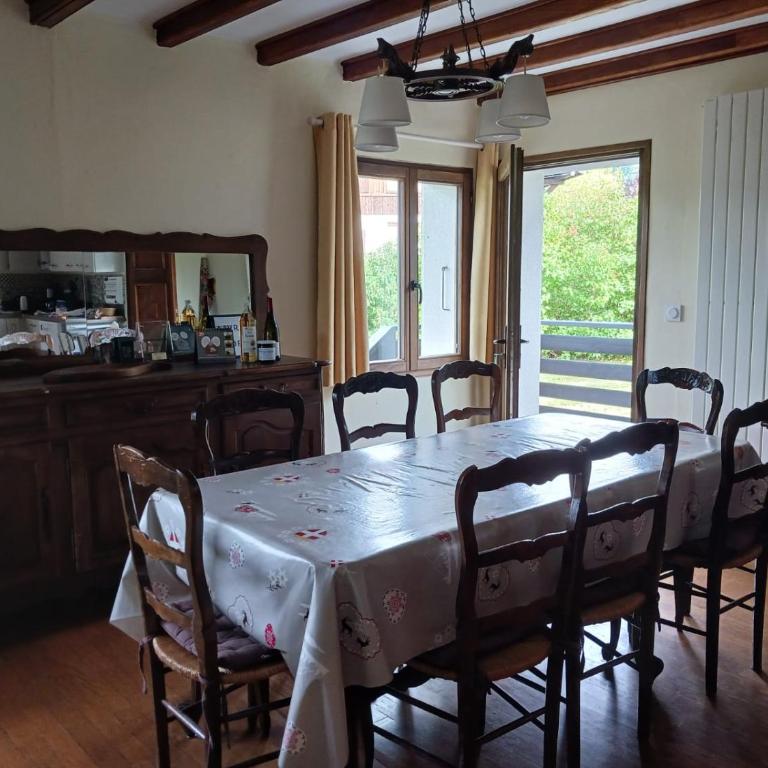 Chalet Mireneige, charme et confort face au Mont Blanc - Chalet - 3