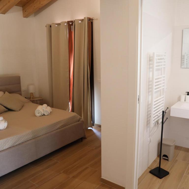 Donna Tommasa - Six-Bedroom House - 11