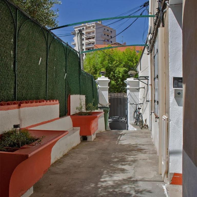 Nice studio with a terrace - Apartment mit 1 Schlafzimmer - 16
