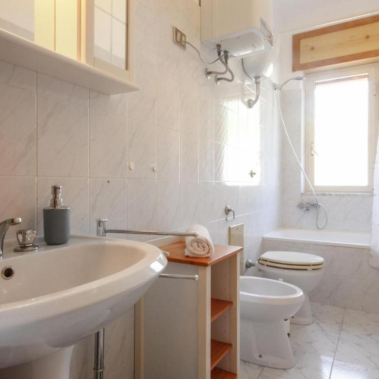 Gorgeous Apartment In Agropoli With Wifi - Appartamento con 2 Camere da Letto - 14