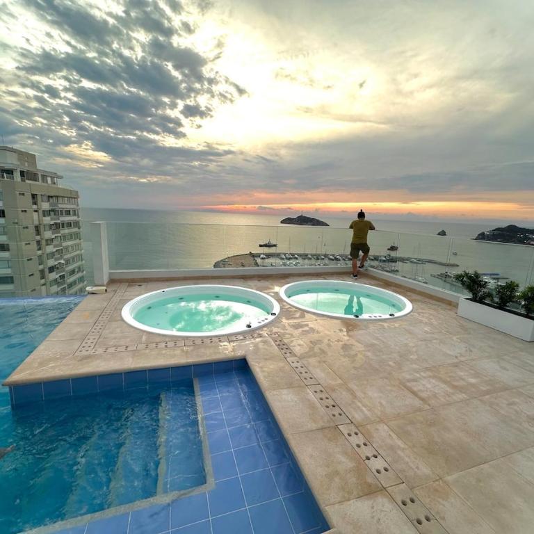 Studio with Marina View - One-Bedroom Apartment - 11