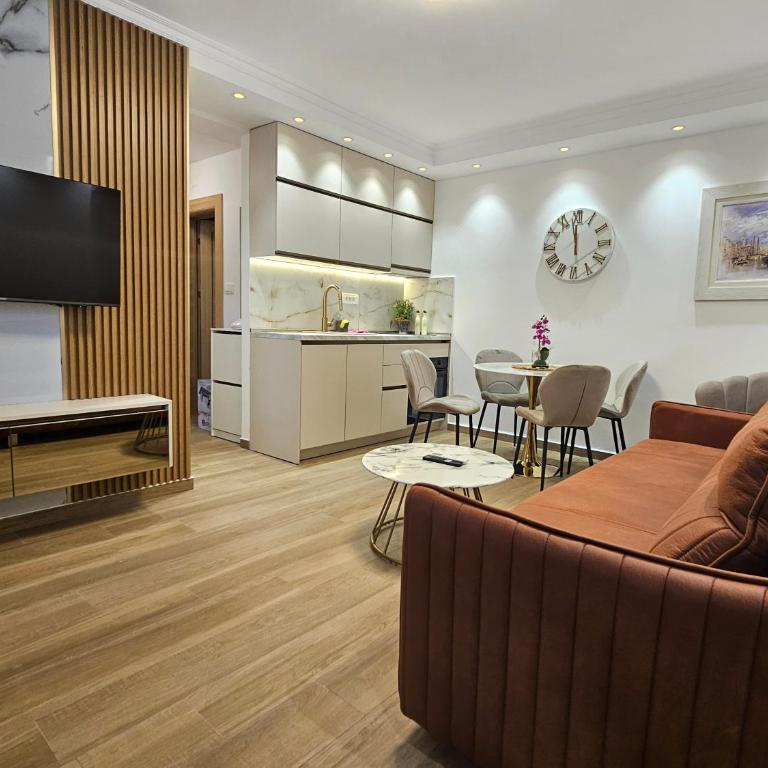 Apartmani Nikic -Tivat - Apartman s 1 Spavaćom Sobom, Balkonom i Pogledom na More - 8