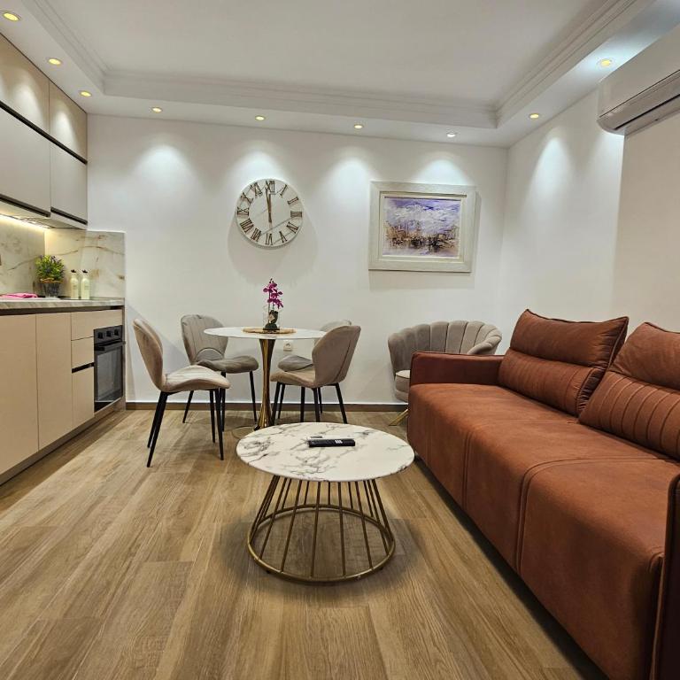Apartmani Nikic -Tivat - Apartman s 1 Spavaćom Sobom, Balkonom i Pogledom na More - 7