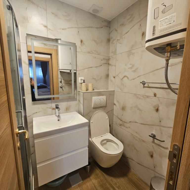 Apartmani Nikic -Tivat - Apartman s 1 Spavaćom Sobom, Balkonom i Pogledom na More - 5